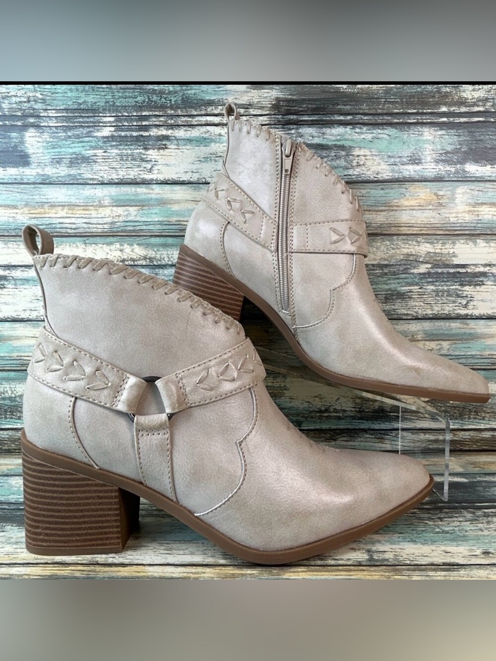 Frye and Co Palma Ankle Boot Womens Size 9.5 Ivory Faux Leather Western Harness